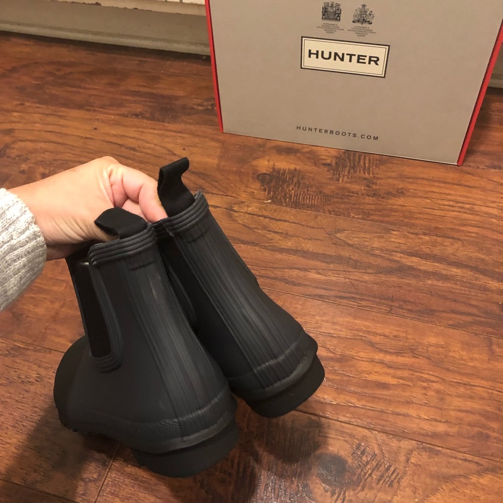 HUNTER black Chelsea ankle boots booties shoes waterproof new in box - Picture 2 of 6